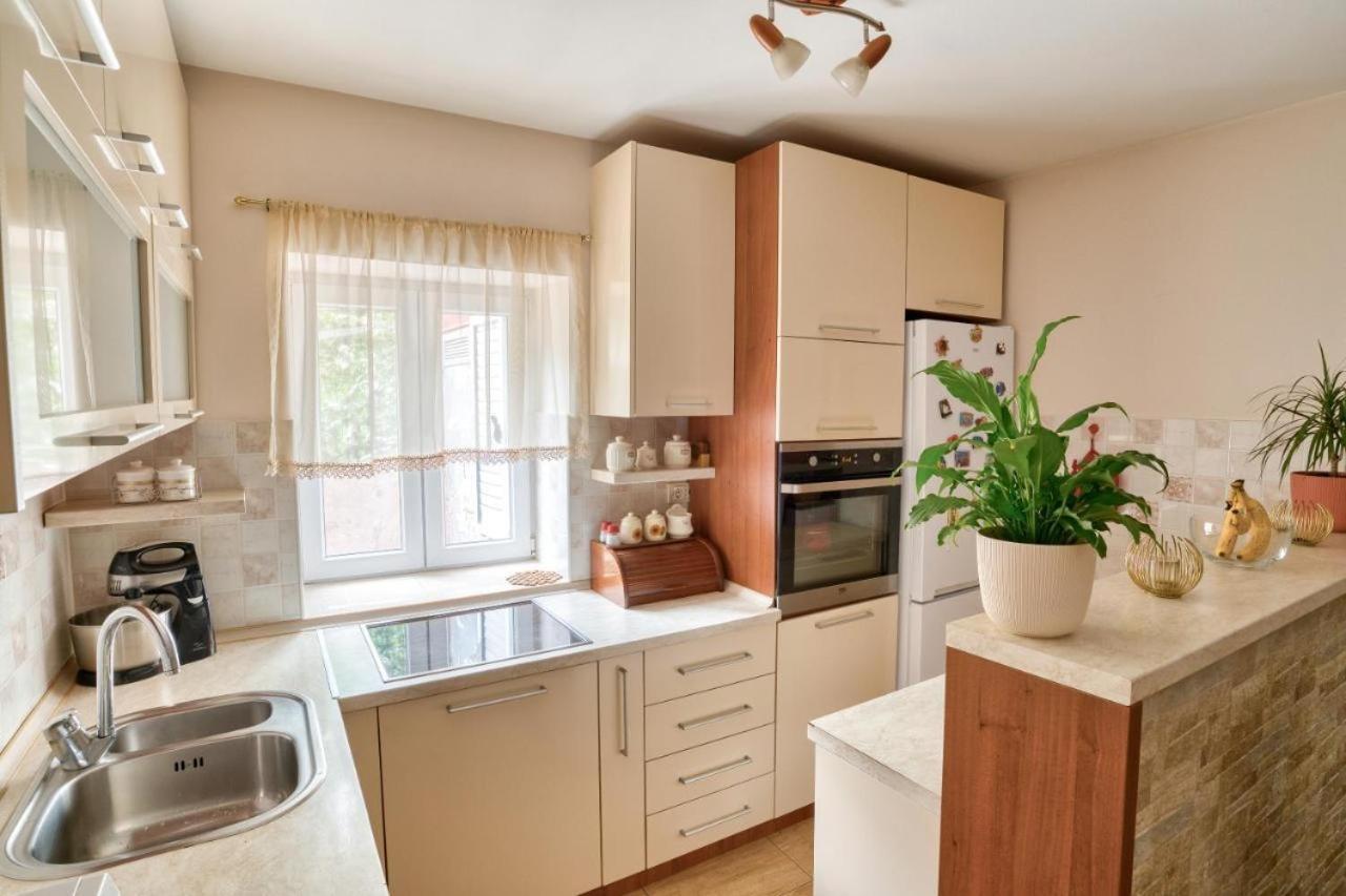 Underhill Royal View Villa Kotor Dış mekan fotoğraf